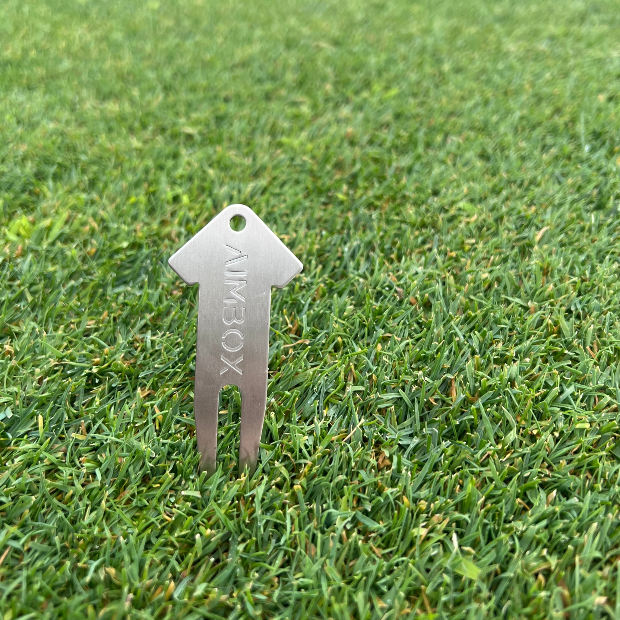 AimBox Ball Marker & Divot Tool